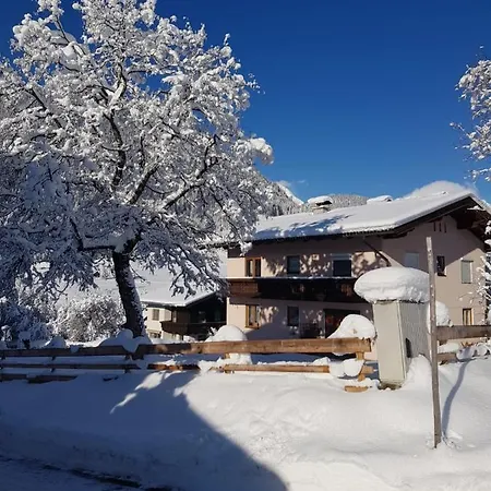 Landhaus Theresia Sankt Martin am Tennengebirge Exterior foto